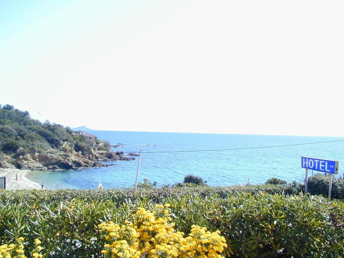 "Cap Riviera" Hotel & Restaurant Saint Aygulf Buitenkant foto