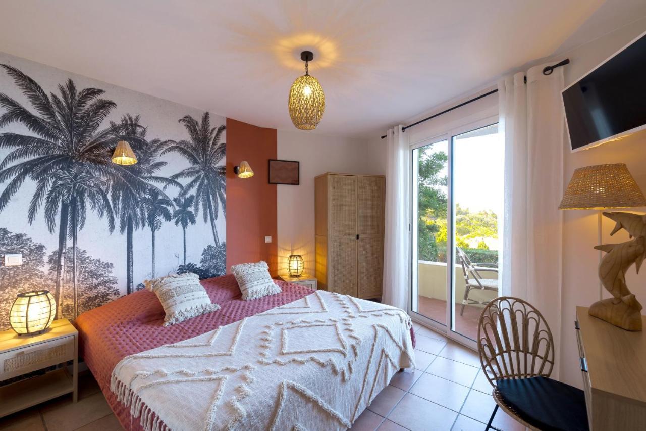 "Cap Riviera" Hotel & Restaurant Saint Aygulf Buitenkant foto
