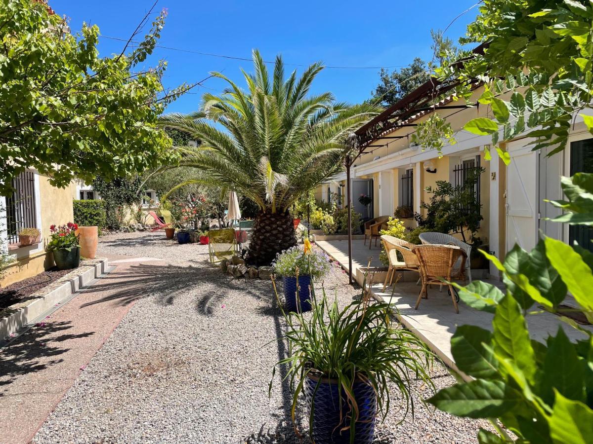 "Cap Riviera" Hotel & Restaurant Saint Aygulf Buitenkant foto