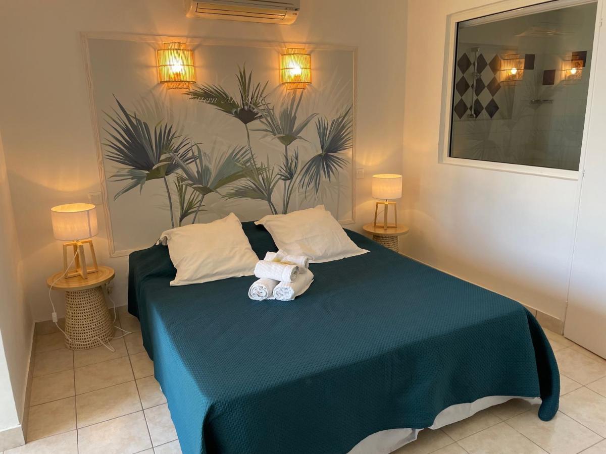 "Cap Riviera" Hotel & Restaurant Saint Aygulf Buitenkant foto