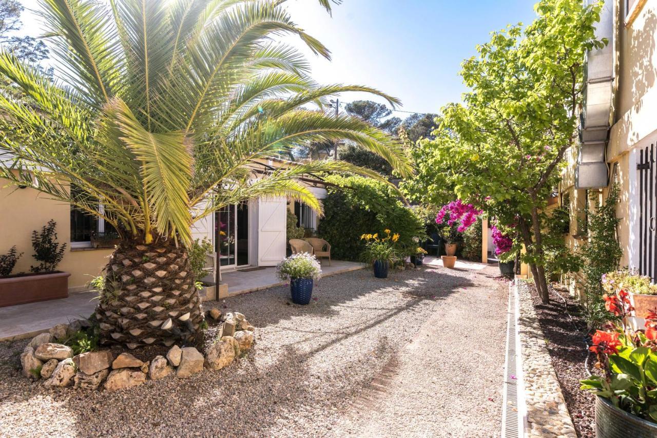 "Cap Riviera" Hotel & Restaurant Saint Aygulf Buitenkant foto