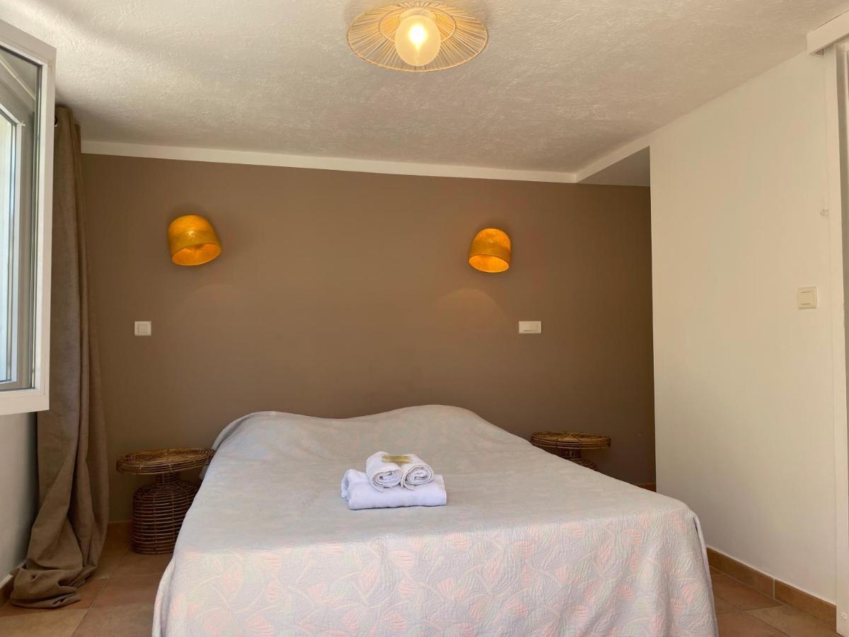 "Cap Riviera" Hotel & Restaurant Saint Aygulf Buitenkant foto